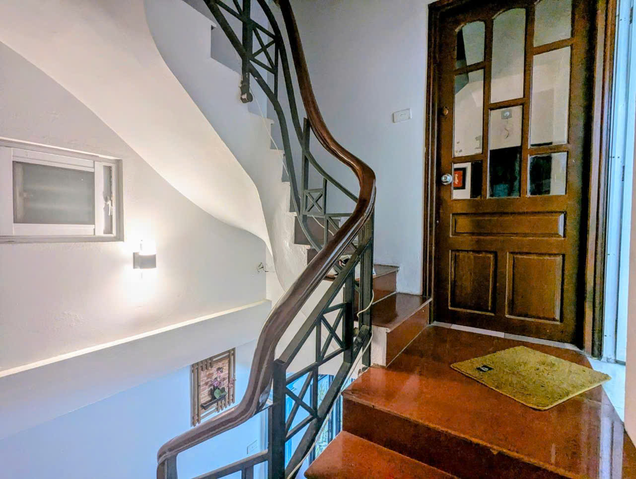 BÁN NHÀ NGỌC THỤY – NHÀ ĐẸP – LÔ GÓC - 37.4m2 - 6, 3tỷ